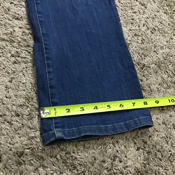 Lee Women's Jeans Size 6 Medium Straight Leg Back Pocket Flaps - Picture 6 of 13